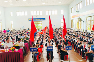 TRƯỜNG THCS NA SẦM TƯNG BỪNG NGÀY HỘI KHAI TRƯỜNG NĂM HỌC 2025-2026